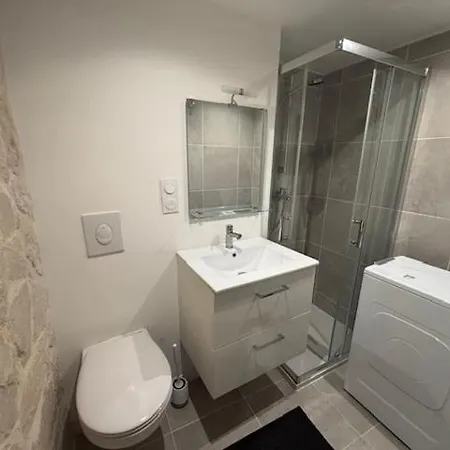 1 Bedroom - Heart Of Old *